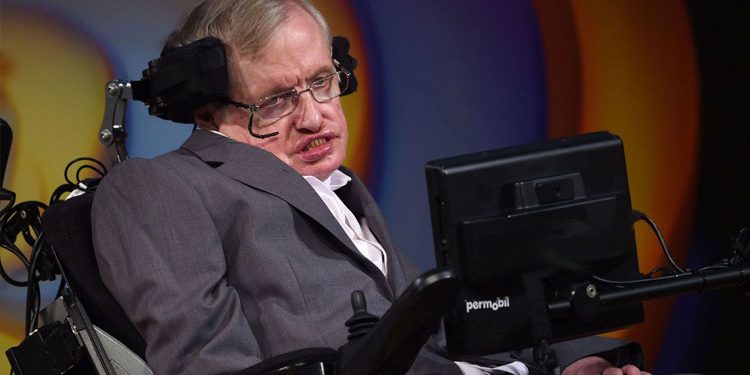 Stephen Hawking’in en değerli eşyası Londra’da sergileniyor