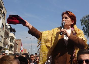 Akşener: Esnaf, ekonominin bel kemiğidir