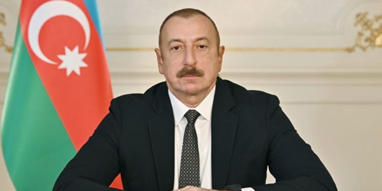 Aliyev: Rusya’ya yönelik yaptırımlar etkisiz kalacak