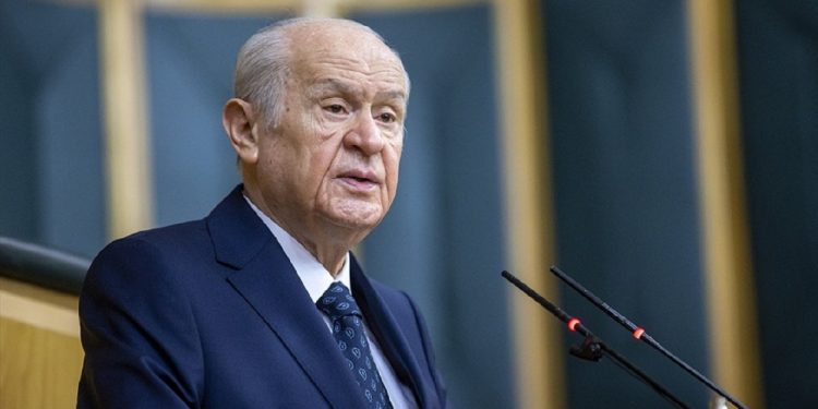 Bahçeli’den Kılıçdaroğlu’na: Cevabını 6’lı masaya anlatsın