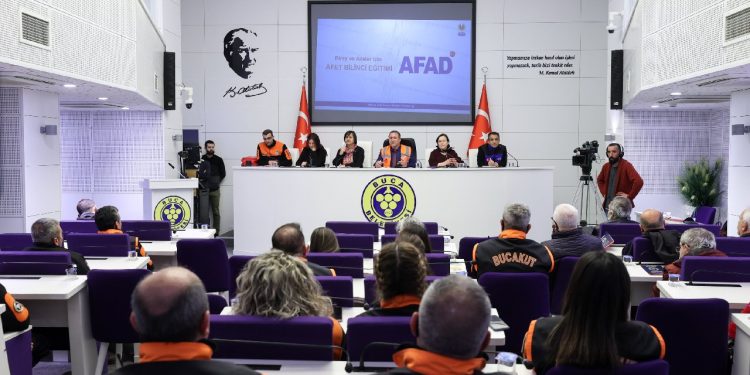 Buca’da deprem farkındalığı yaratıldı
