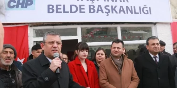 CHP’li Özgür Özel: Herkesin kendisini cumhurbaşkanı adayı gibi görmesi gerekiyor