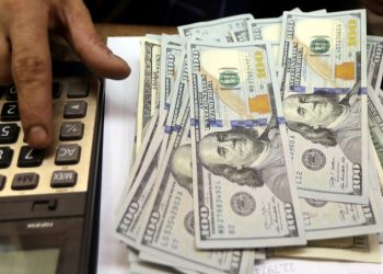 Dolar 15 liraya doğru…