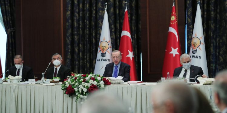 Erdoğan, AKP’li milletvekilleriyle buluştu
