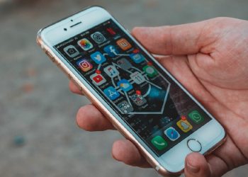 Facebook ve Twitter’dan Ukrayna çağrısı