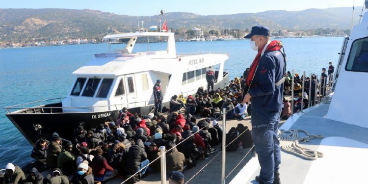 Göçmenler rotayı İtalya’ya çevirdi