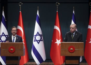 Herzog’dan Nazım Hikmet’in şiirinden alıntı