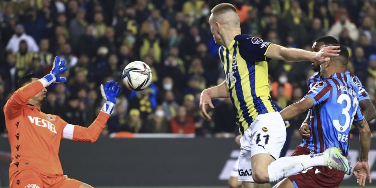 Kadıköy’deki dev maçta kazanan yok!