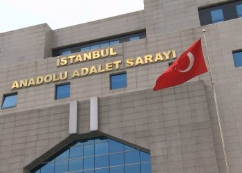 Mahkemede eski sevgilisini ölümle tehdit eden sanığa iyi hal indirimi