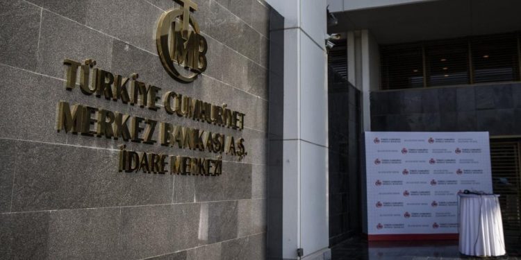 Merkez Bankası’nda gerileme devam ediyor