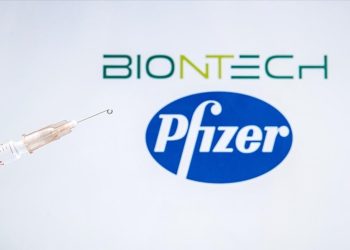 Pfizer-BioNTech 5 yaş altı çocuklara Covid-19 aşısı acil kullanım başvurusunu erteledi