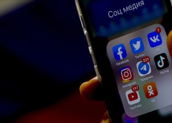 Rusya’dan Facebook’a kısıtlama!