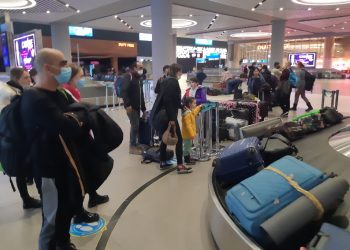 Savaştan kaçan Türk vatandaşlarının tahliye uçuşları devam ediyor