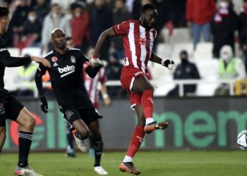 Sivas’taki zorlu maçta 3 puan Beşiktaş’ın