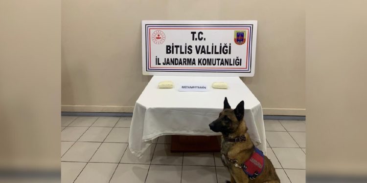Yolcu otobüsünde 1 kilo uyuşturucu ele geçirildi