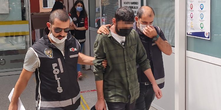 9 milyonluk vurgun yapıp lüks içinde yaşadılar: 357 yıl hapisle yargılanacaklar