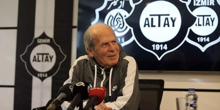 Altay’da Mustafa Denizli ile fesih yapıldı