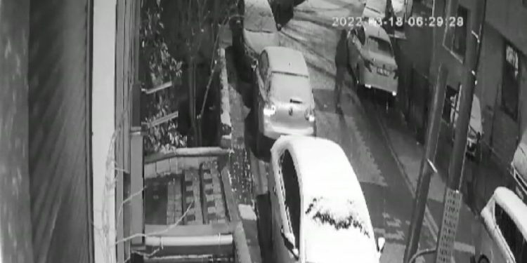 Ataşehir’de otomobilden hırsızlık yapan şüpheli tutuklandı