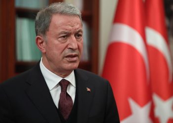 Bakan Akar: Mariupol’daki tahliyelerde olumlu gelişmeler bekliyoruz
