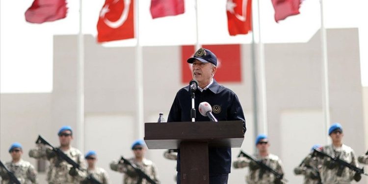 Bakan Akar: Türkiye barışçıl çözümden yana