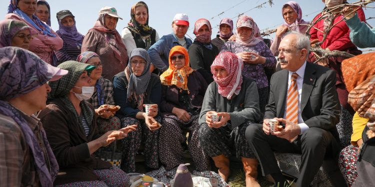 Çiftçilerin isyanı: Devlet sesimizi duymuyor! Bize sağırlar, bize körler…