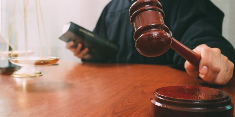 Cinsel istismarda karar: Bağırmadığı için rızası var