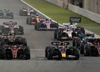 F1 Suudi Arabistan Grand Prix’sinde kazanan Max Verstappen