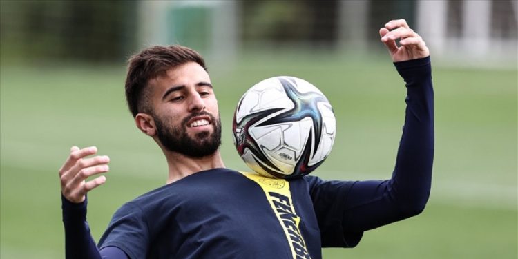 Fenerbahçe, Rossi’nin bonservisini aldı