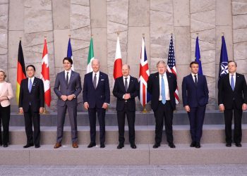G7 Zirvesi bildirgesi: Petrol ve gaz üreten ülkeleri sorumlu davranmaya çağırıyoruz