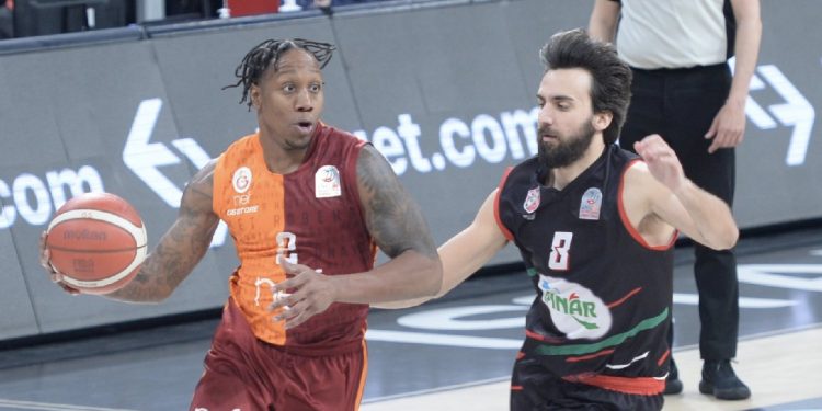 Galatasaray Nef evinde galip