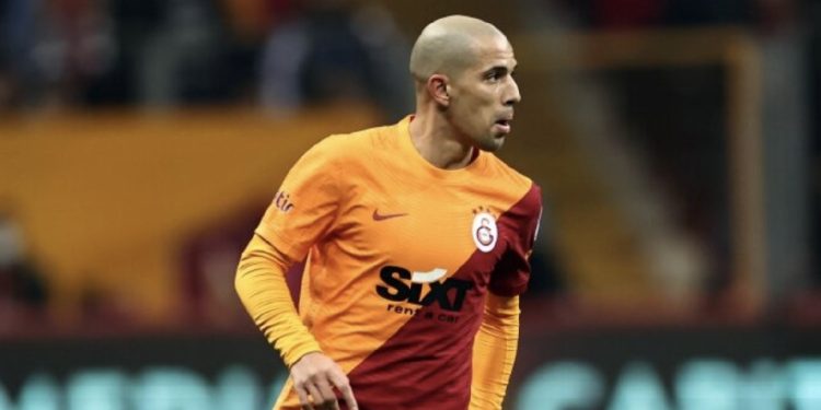 Galatasaray’a Feghouli’den kötü haber