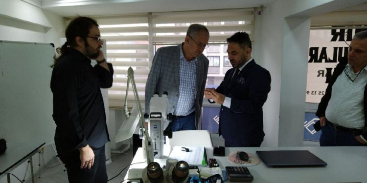 Kuyumcular bile anlayamıyor: 8 ayarı 14 diye satan var