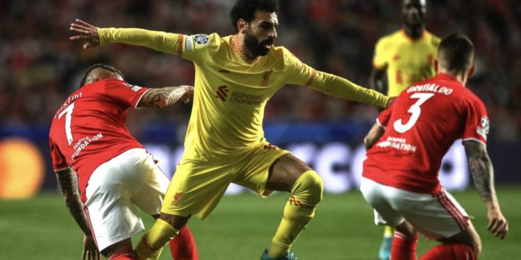 Liverpool yarı final kapısını araladı