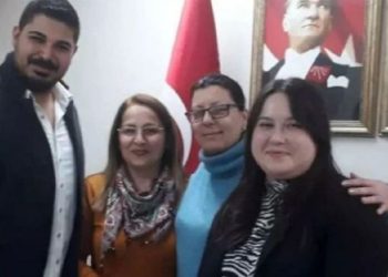 MHP’li yöneticinin CHP’yi ziyareti görevinden etti