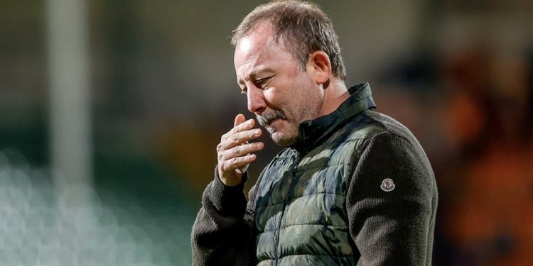 Sergen Yalçın Galatasaray’a göz kırptı