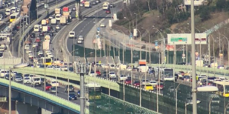 Uzmanlar uyardı: İstanbul’da araç sayısı artıyor