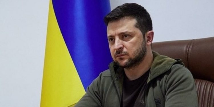 Zelenski, NATO’ya seslendi: Uçaklar olmadan Mariupol’ü geri almak imkansız