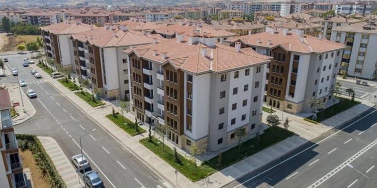 Bakan Kurum: İkinci el konutta kredinin önü açılacak