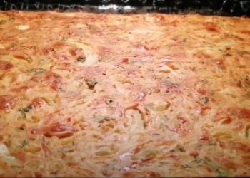 Canan Karatay usulü lahana ile yapılan börek… Bir tepsi nasıl bitiyor anlaşılmıyor