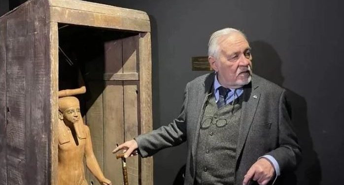 İlber Ortaylı: Kadınlar sarayda tangayla geziyordu