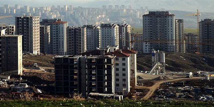 Konut fiyatları bir yılda yüzde 174.3 arttı