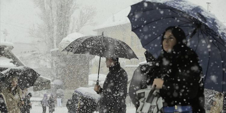 Meteoroloji 20 il için uyardı: Kar geliyor