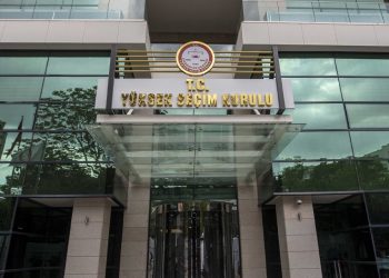YSK’da 20 isim üyelik için aday oldu