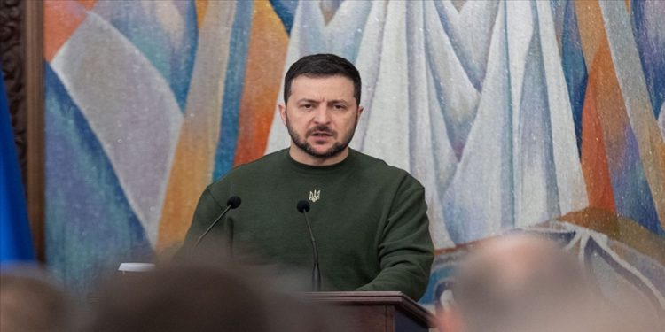 Zelenski: Rus senaryosunu bozmalıyız