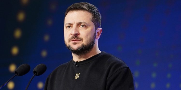 Zelenski: Uzun menzilli füzelere ihtiyaç var